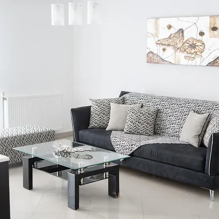 Aelia Apartment *