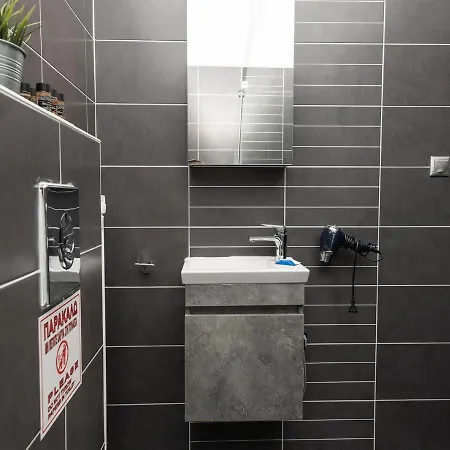 Aelia Apartment *