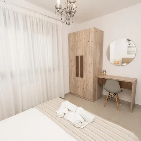 Aelia Apartment