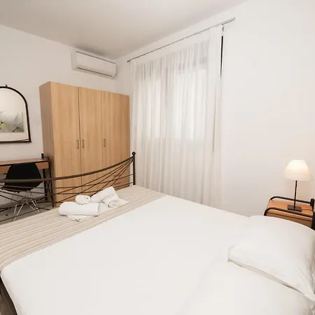 Apartment Aelia Néa Péramos