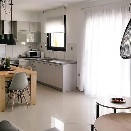 Aelia Apartment *