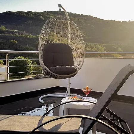 Aelia Apartament *